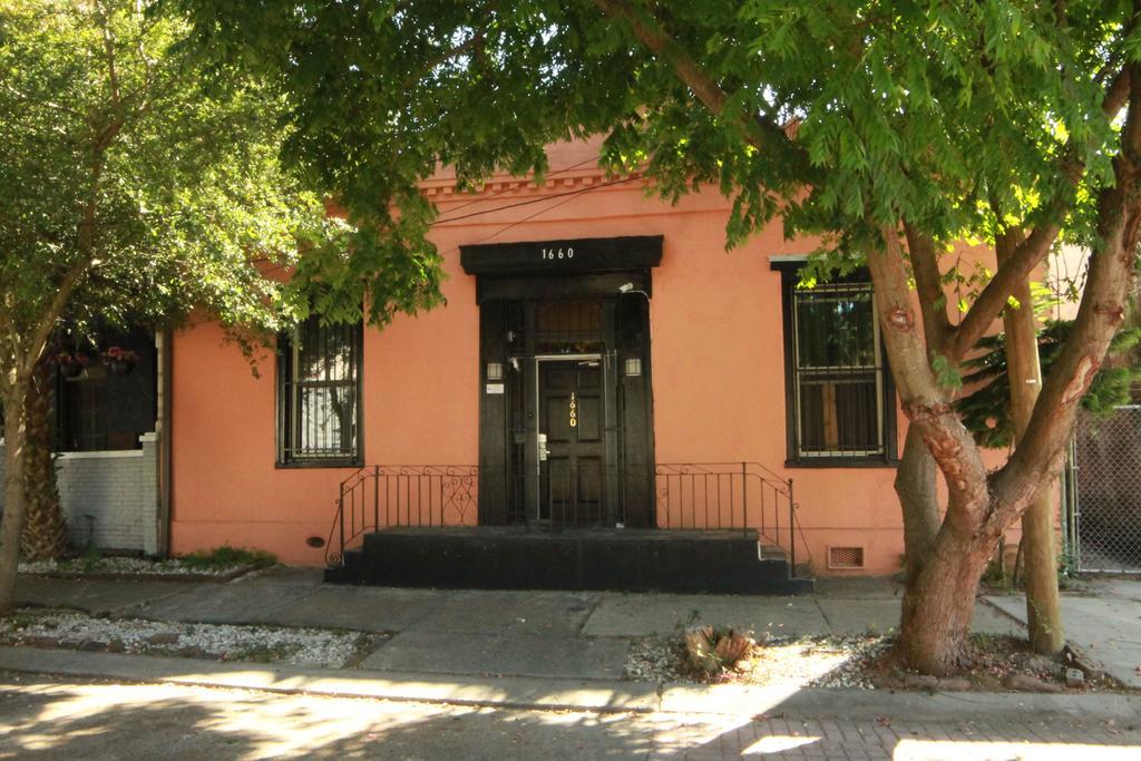 The Garden District House Hostel Ню Орлиънс Екстериор снимка