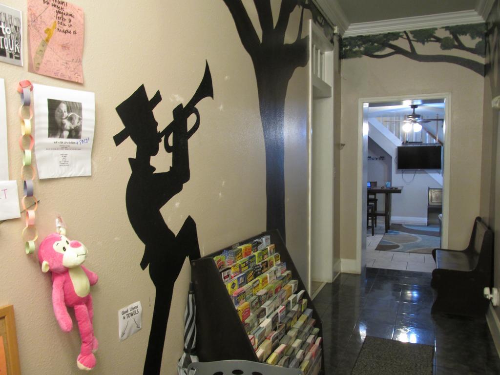 The Garden District House Hostel Ню Орлиънс Екстериор снимка